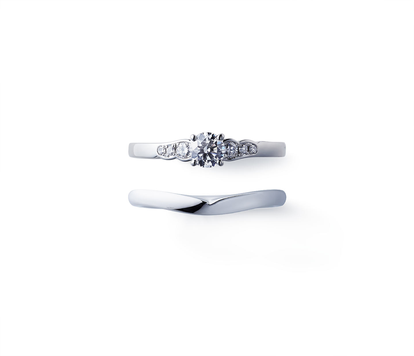 婚約指輪“花麗” 結婚指輪“睡蓮”との重ね付け