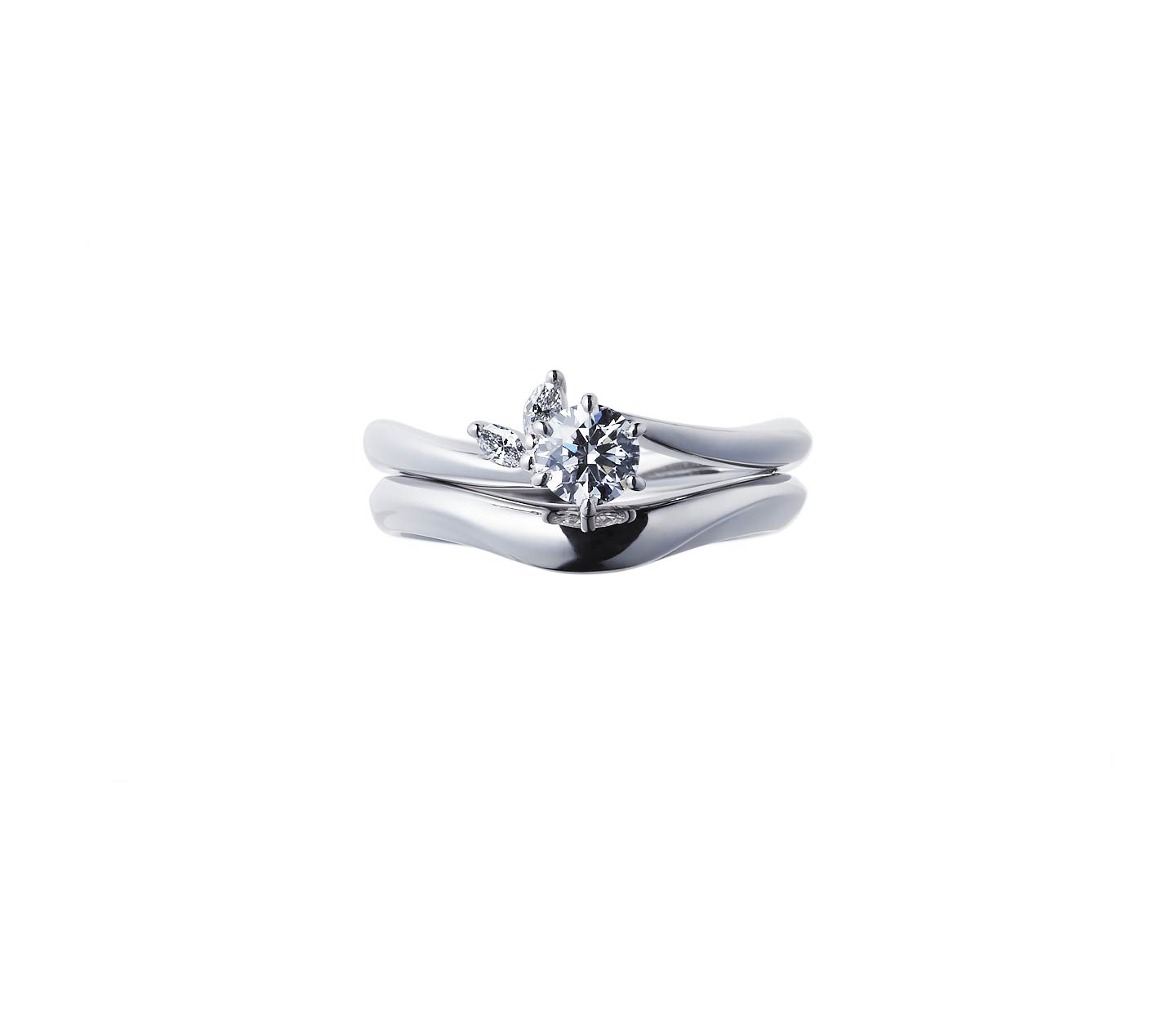 婚約指輪“月彩” 結婚指輪“月の雫”とのセットリング