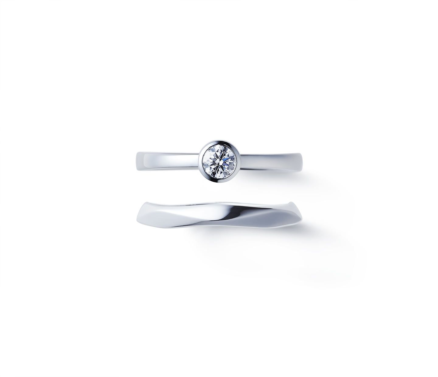 婚約指輪“八重霞” 結婚指輪“由良”との重ね付け