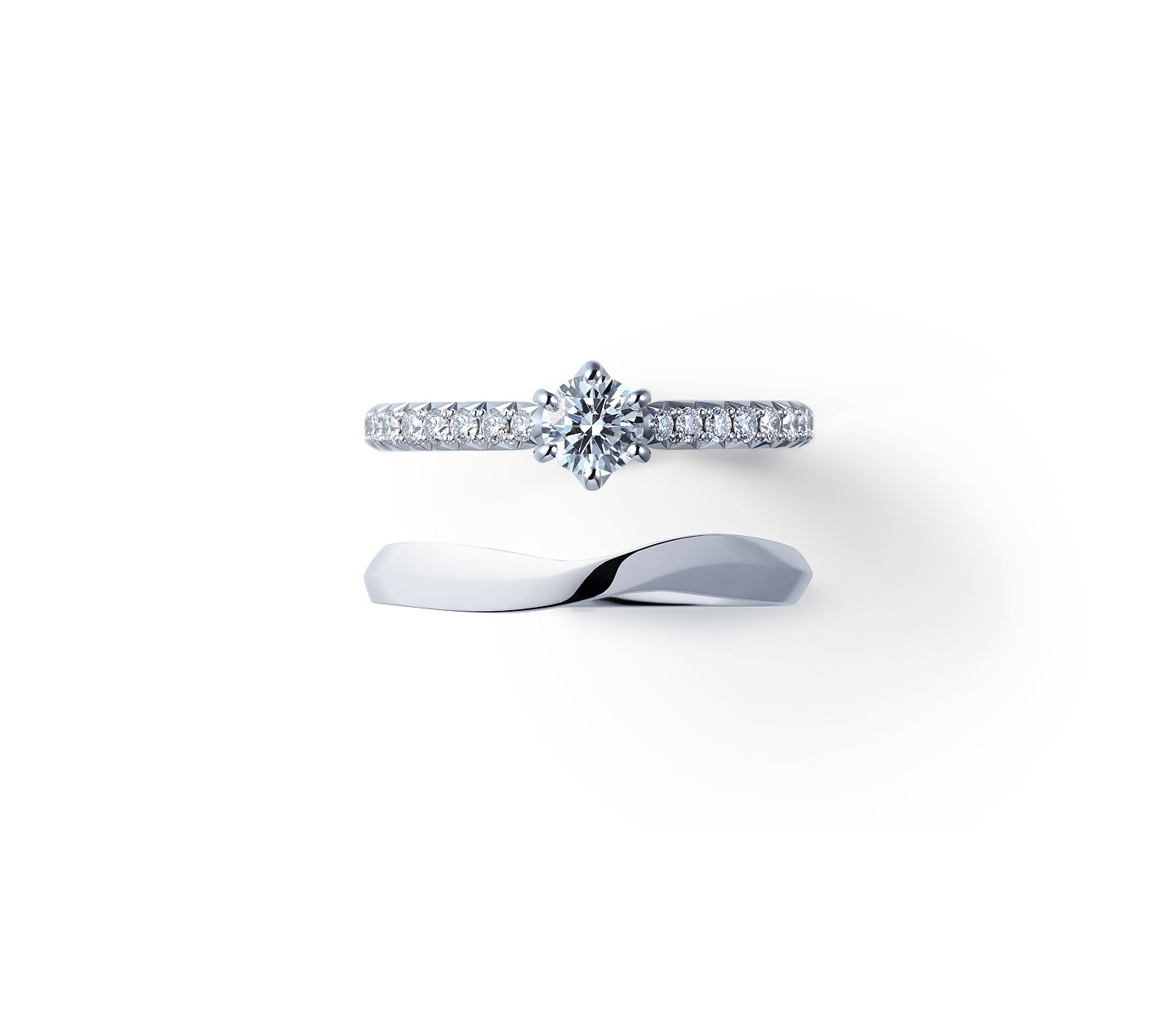 婚約指輪“ことほぎ” 結婚指輪“茜雲”との重ね付け